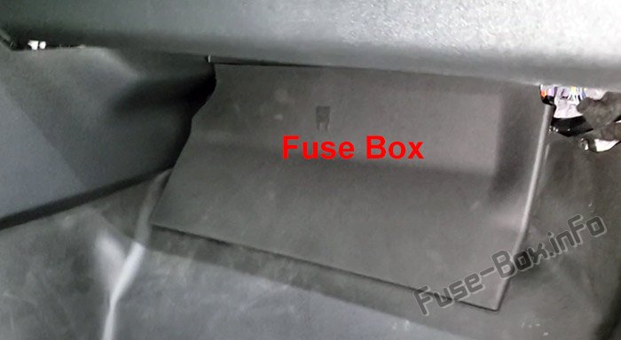 ford-bronco-sport-2021-e280a6_in_loc-fuse-box-location.jpg