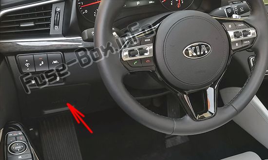 kia-cadenza-yg-2017-2018-._in.jpg